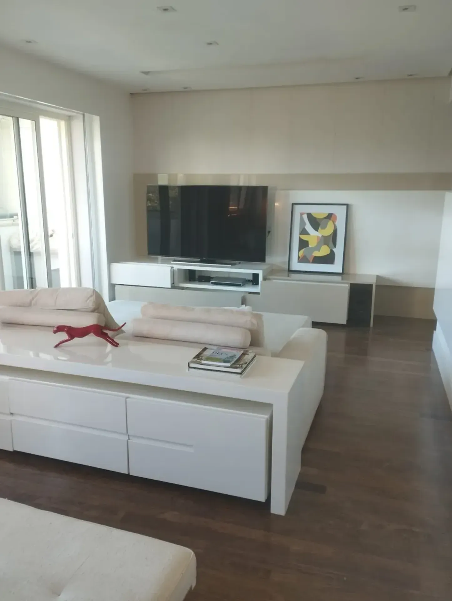 Apartamento sem mobília com 4 quartos e 5 banheiros — photo 20