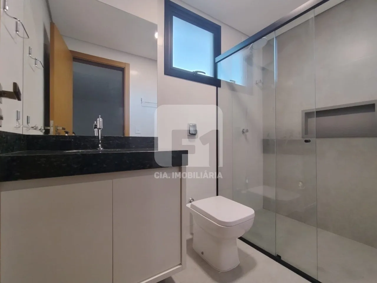 Furnished 3-bedroom house with 200 m² — photo 28