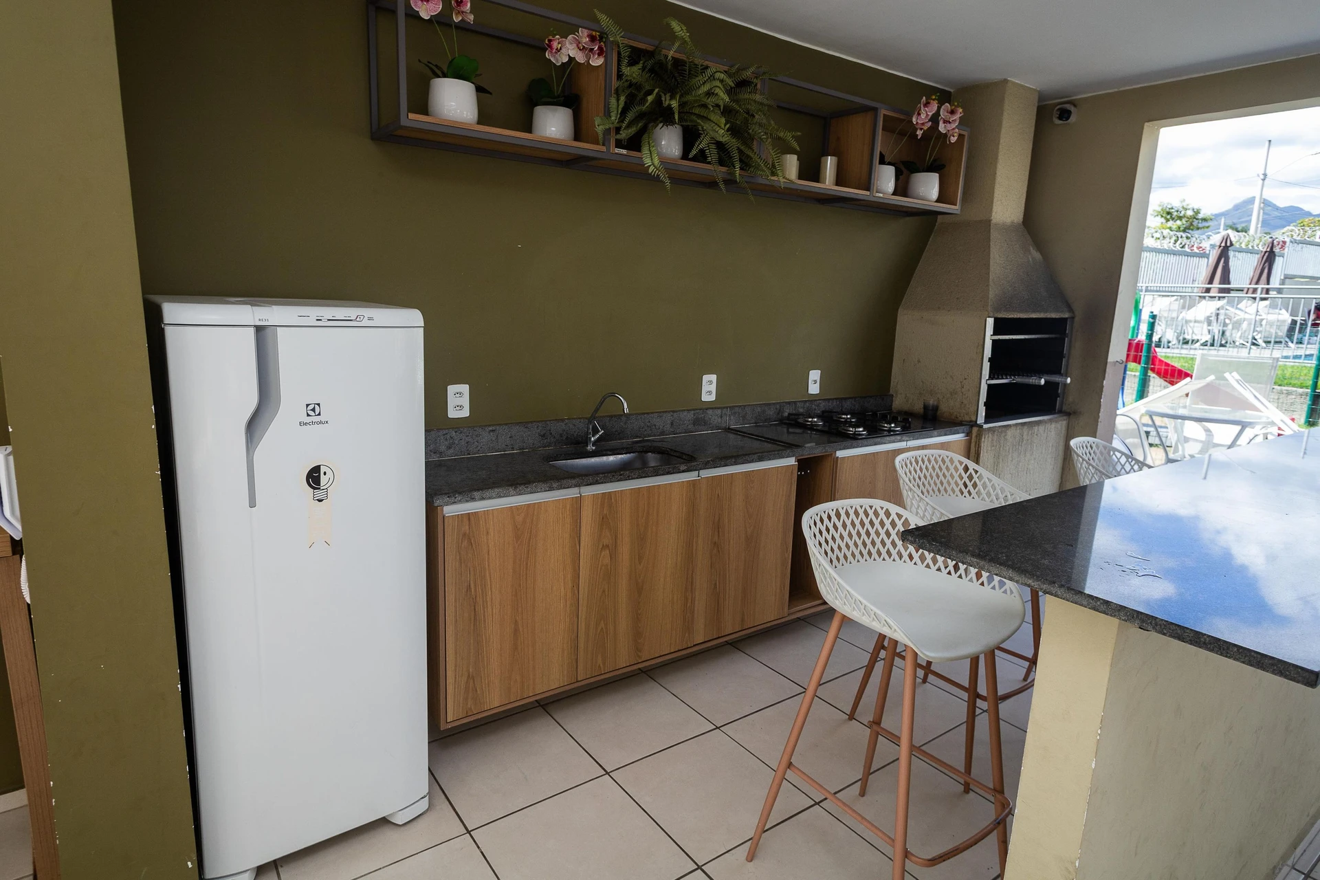 Apartamento de 2 quartos em condomínio com piscina — photo 7