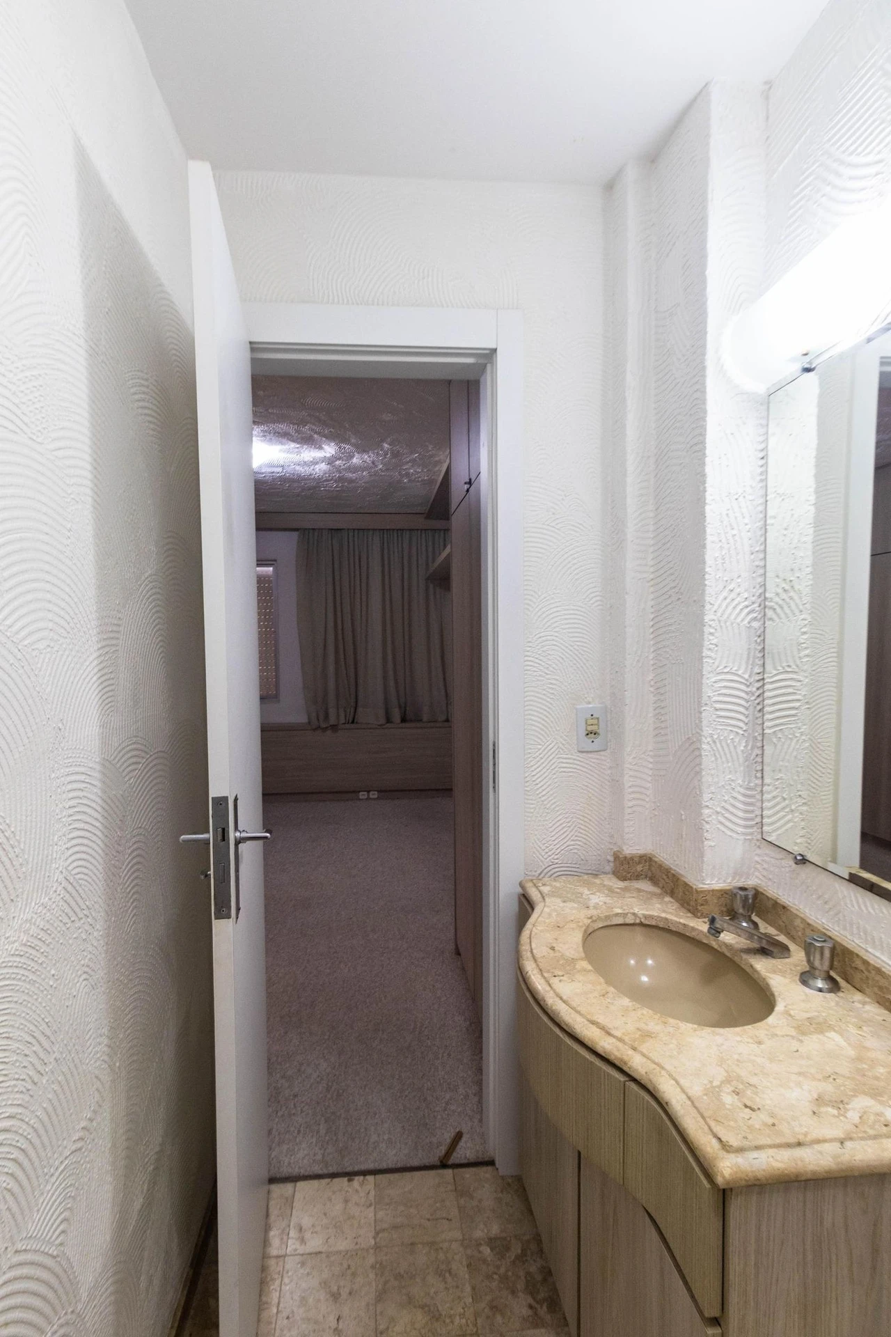 Apartment, 71 m², with a walk-in closet — photo 16
