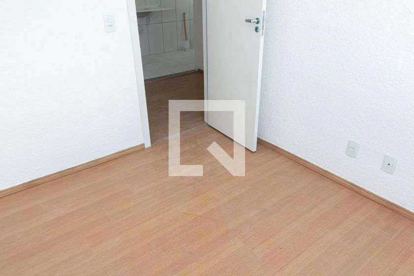 Unfurnished 2-bedroom apartment with 45 m² and wood floors — photo 13