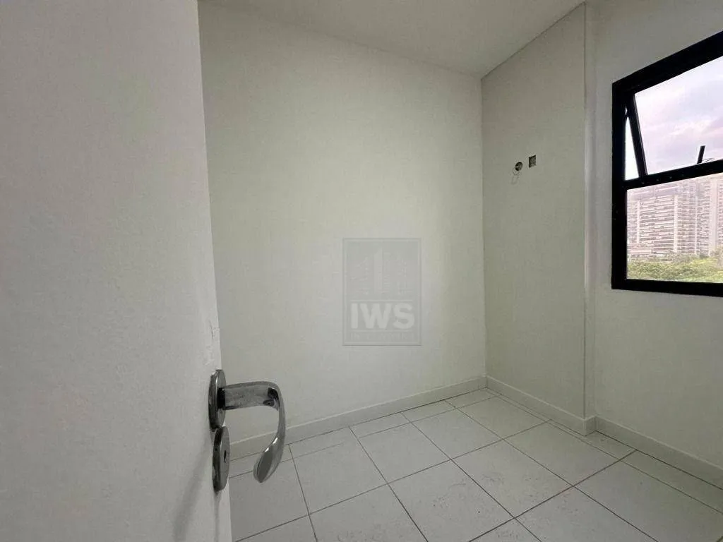 Furnished duplex penthouse with enclosed balcony — photo 52