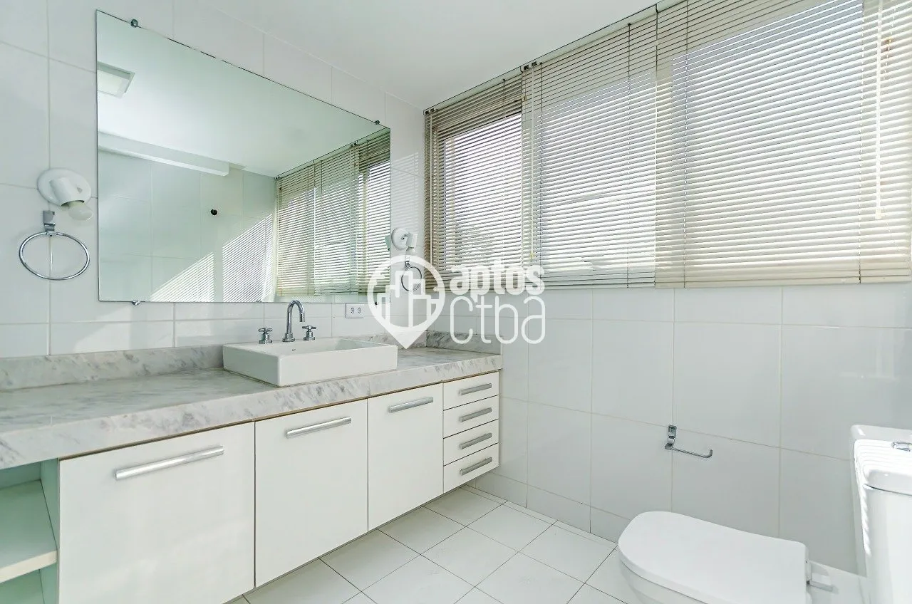 3-bedroom apartment with a home office — photo 24