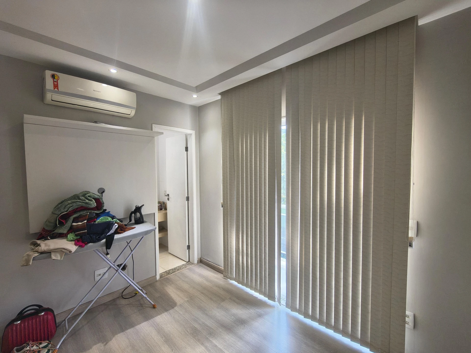 Furnished house, 220 m², with a bathtub — photo 85