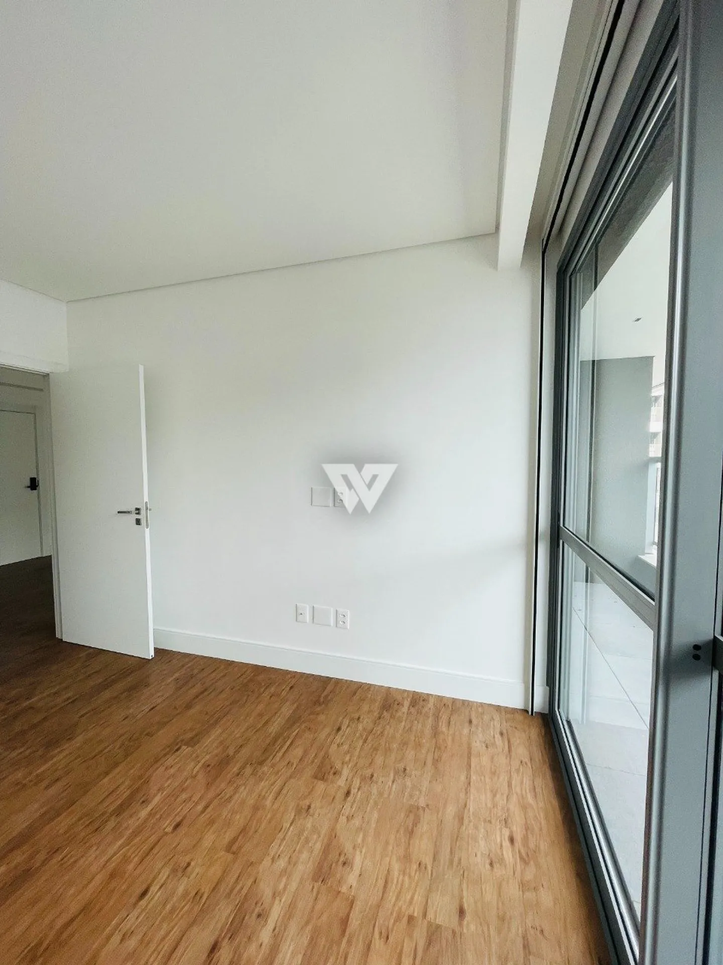 1-bedroom apartment with 50.35 m² and 1 parking space — photo 43