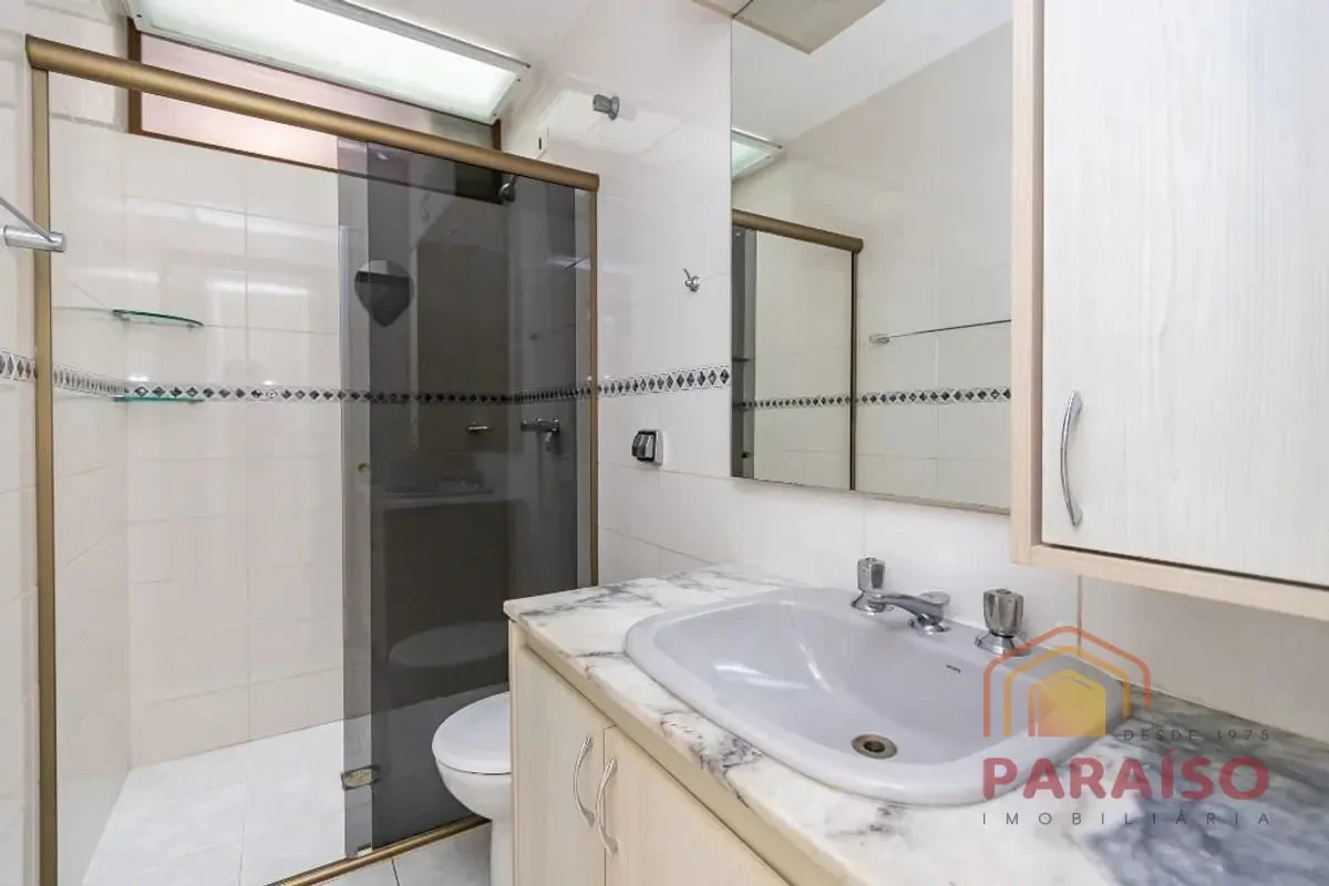 4-bedroom house with a grill on the balcony in Curitiba — photo 21