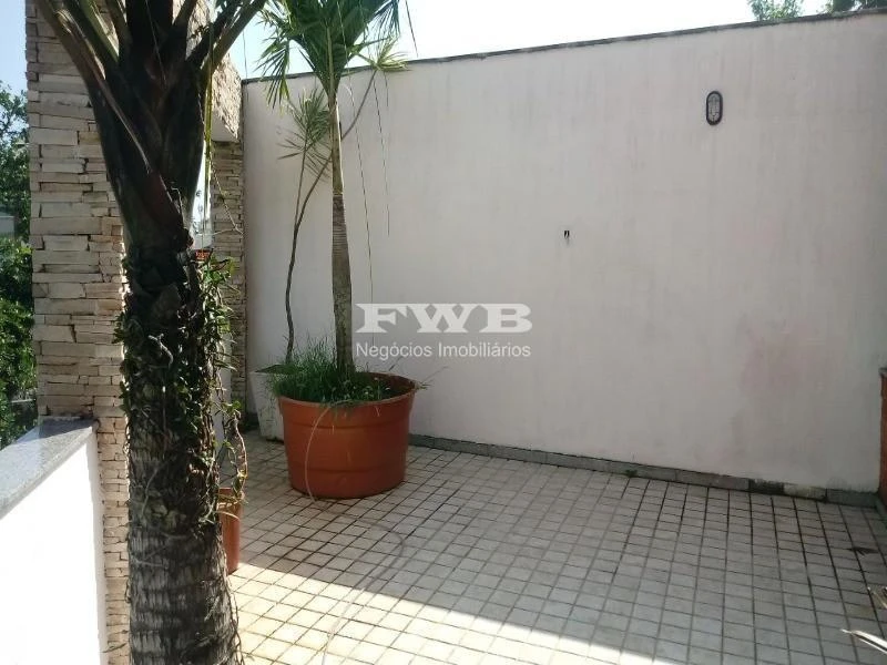 11-bedroom house with a walk-in closet in Rio de Janeiro — photo 46