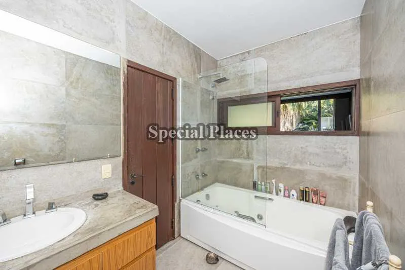 Casa amueblada con 4 dormitorios y 5 baños — photo 23