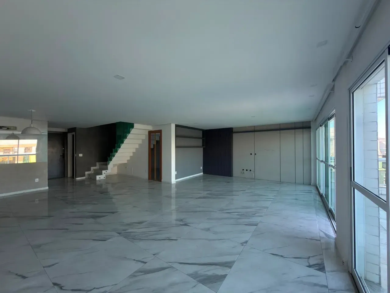 Apartment with 3 bedrooms and 4 bathrooms plus terrace — photo 4