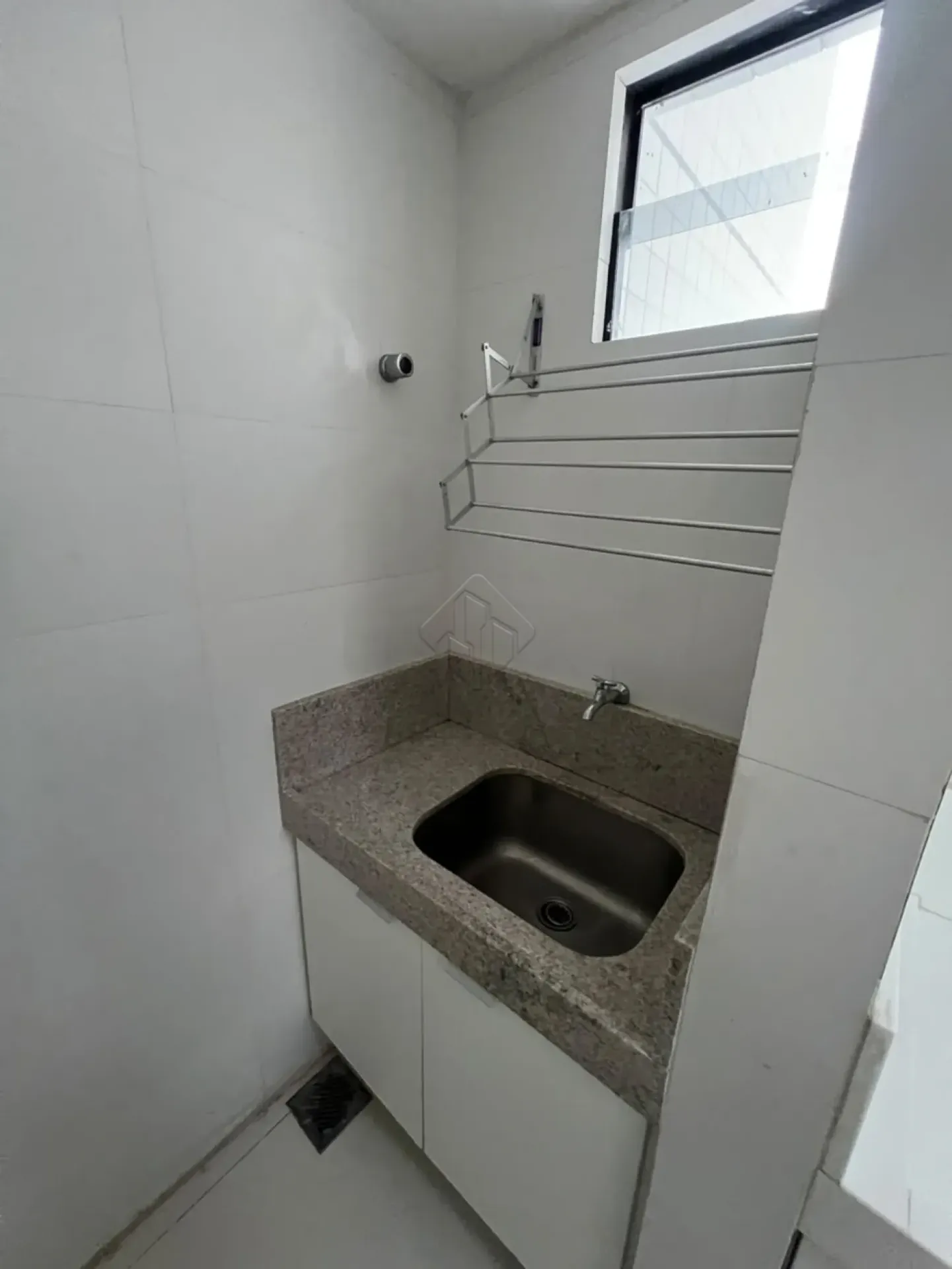 3-bedroom apartment with a home office in João Pessoa — photo 9