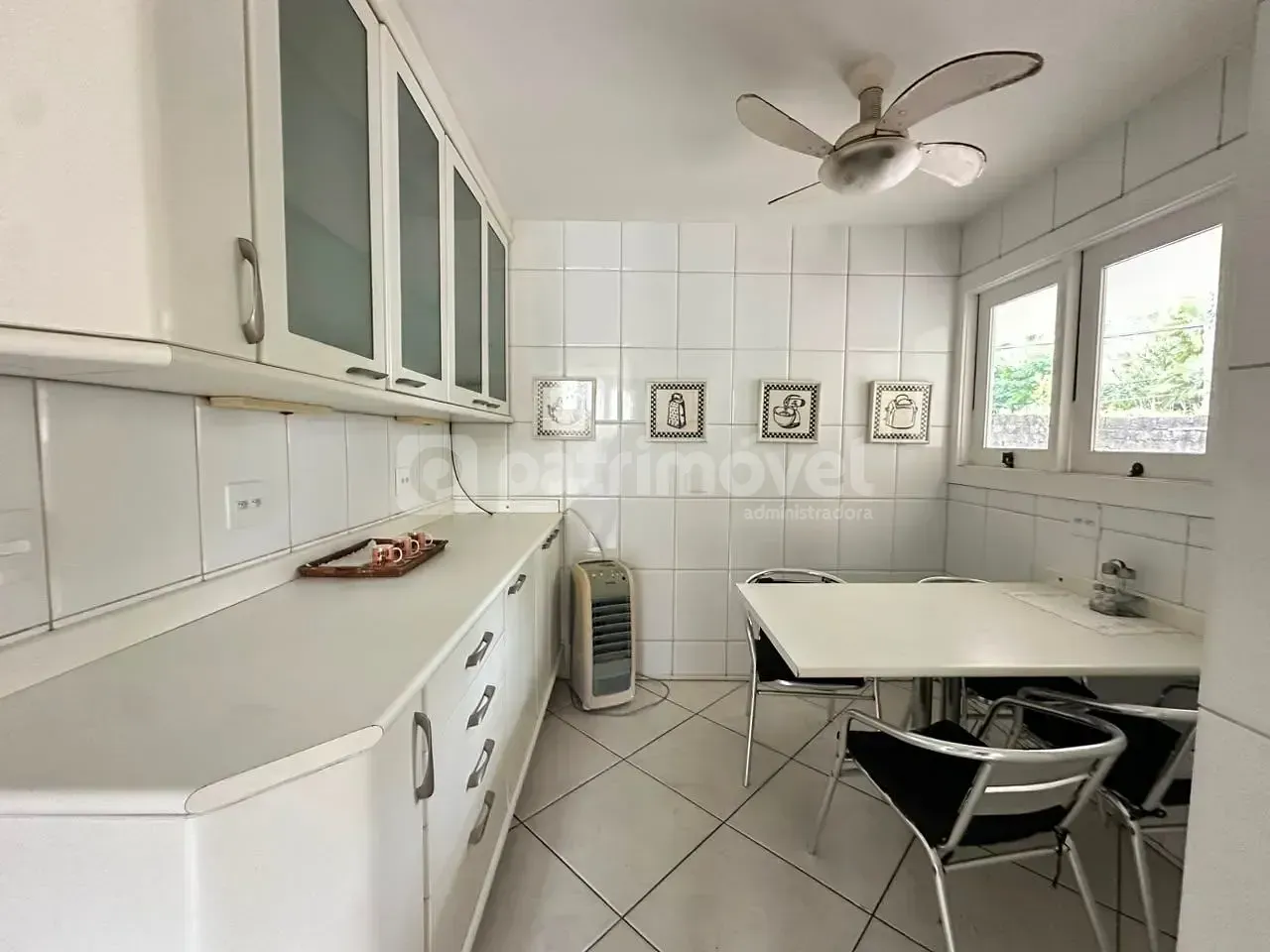 Casa sem mobília com 6 quartos e 9 banheiros — photo 34