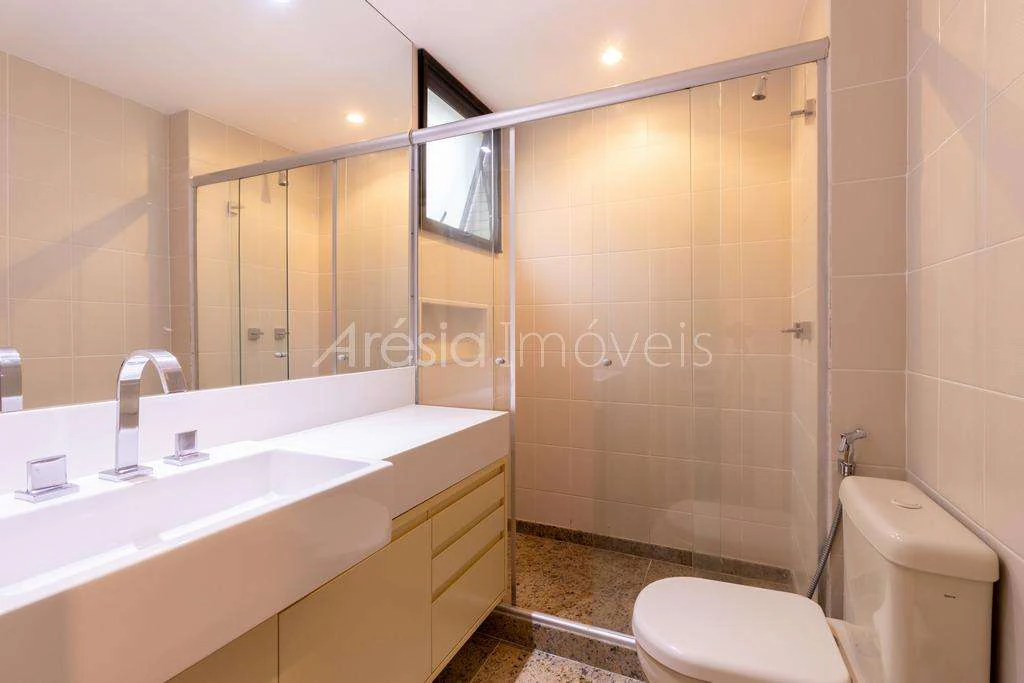 160 m² apartment with 3 en-suite bedrooms and 2 spots — photo 15