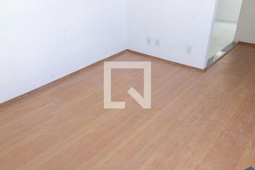 Unfurnished 2-bedroom apartment with 45 m² and wood floors — photo 23