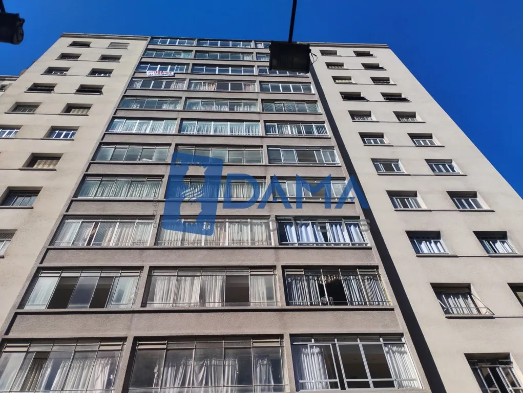 Apartamento com 3 quartos e cozinha fechada de 109 m² — photo 35