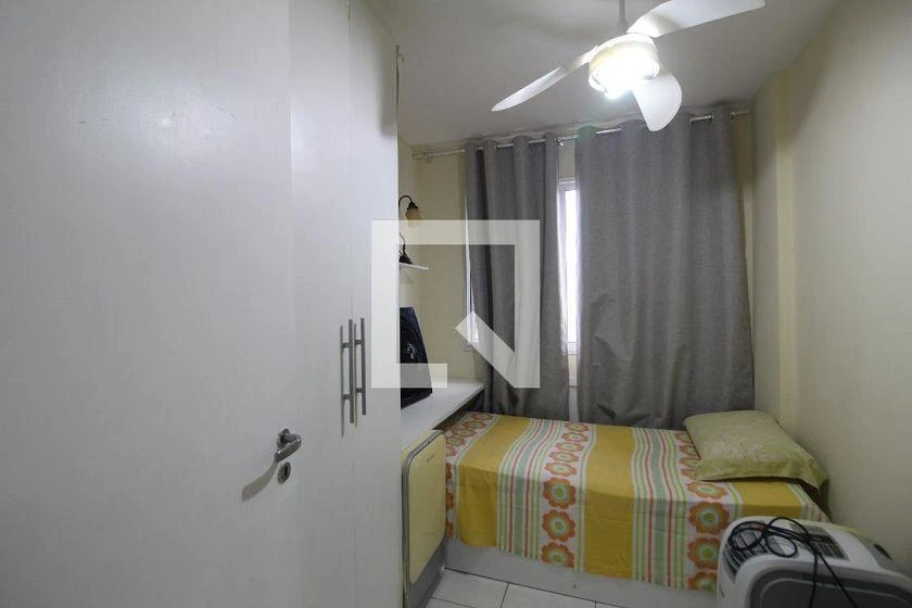 Apartamento amueblado de 3 dormitorios con balcón acristalado — photo 19