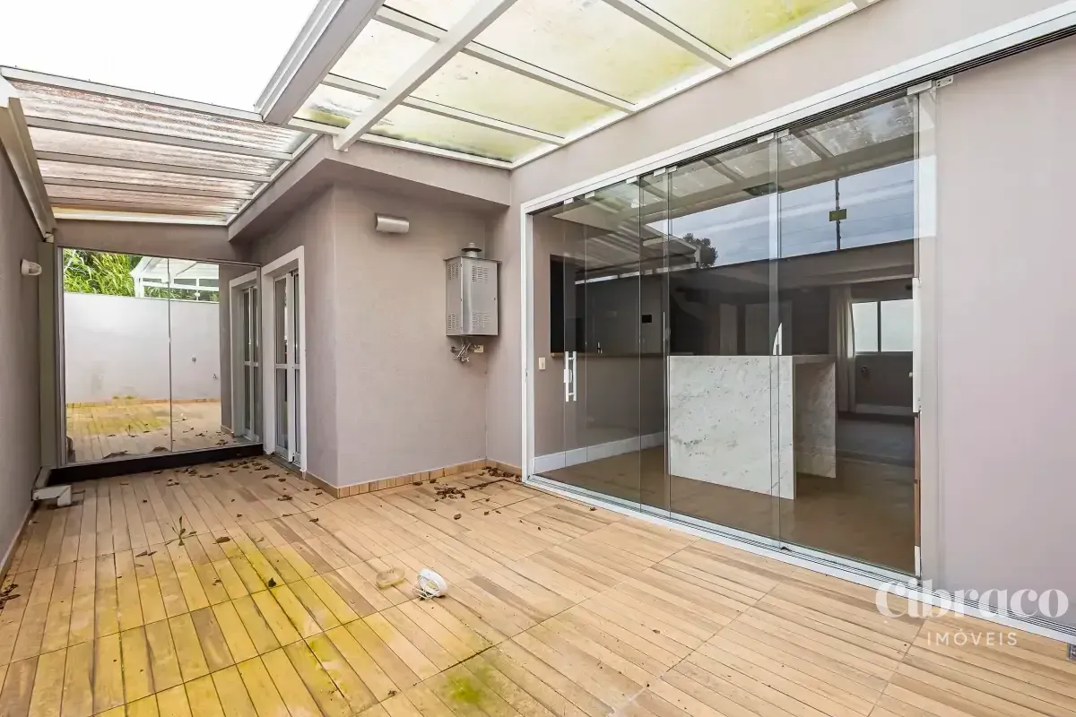 House with 3 bedrooms and a gas-stove open-plan kitchen — photo 12