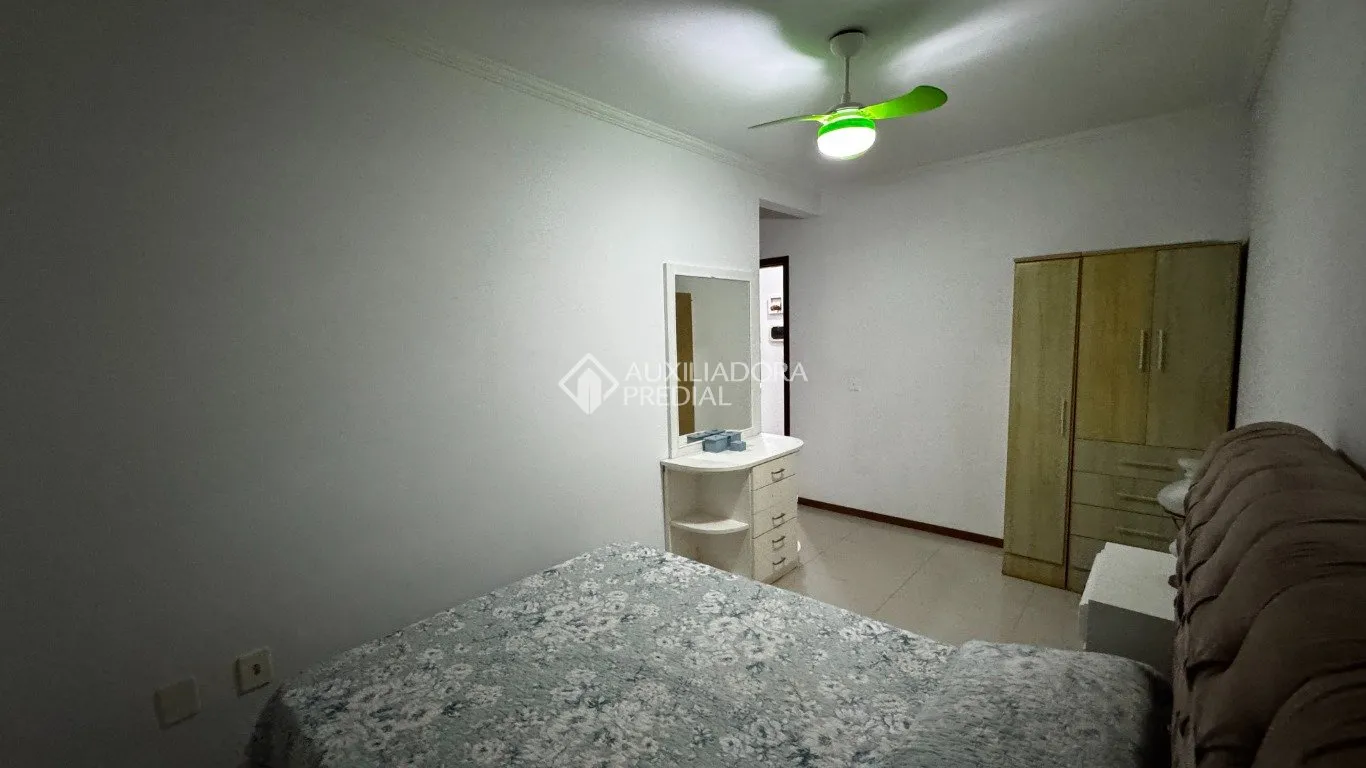 Apartamento de 2 dormitorios con cocina abierta y 82 m² en el 1er piso — photo 35