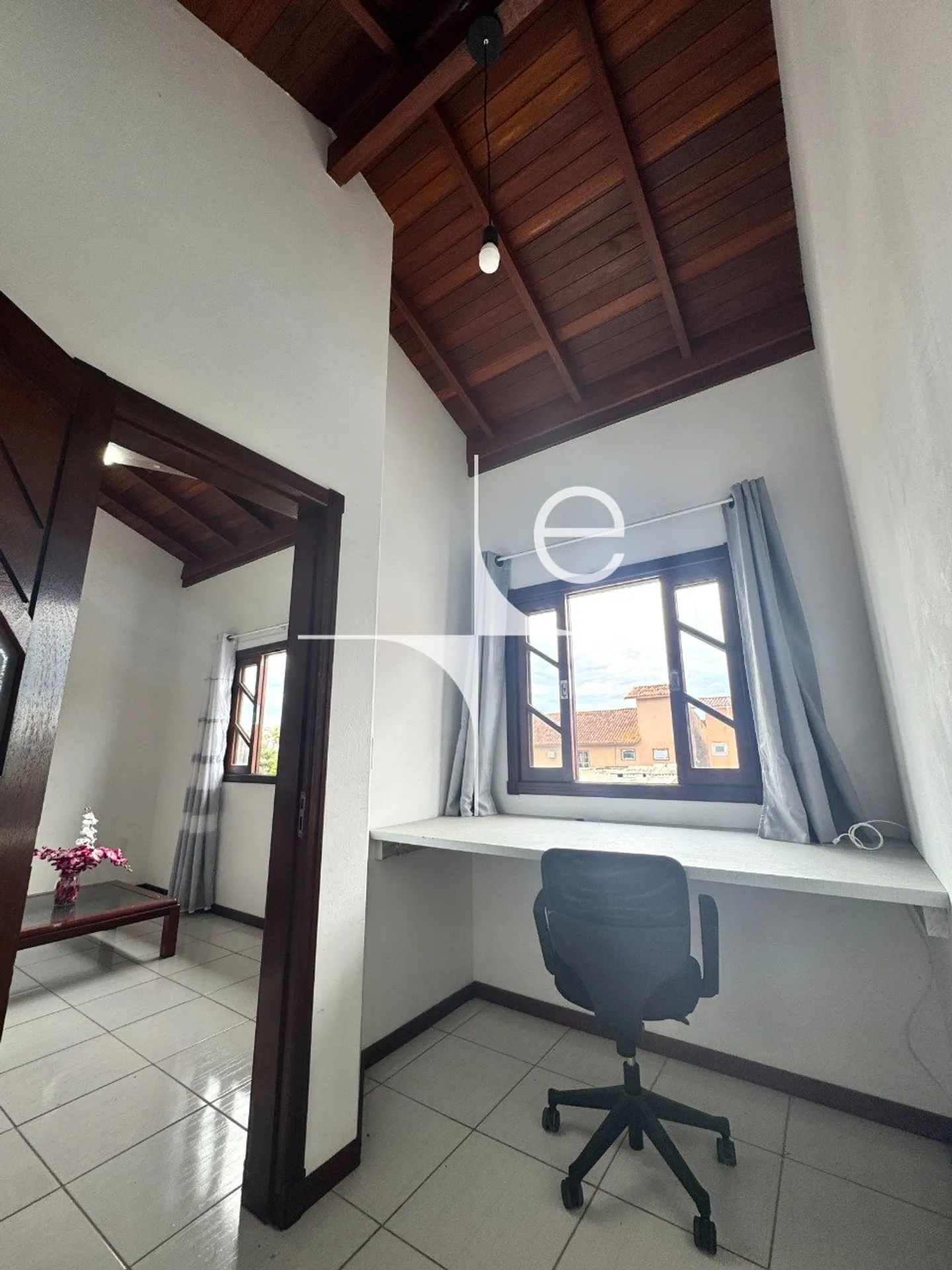 3-bedroom house with a grill on the balcony — photo 15