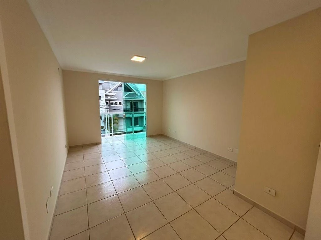 Unfurnished house with gas kitchen and 2 parking spaces — photo 11