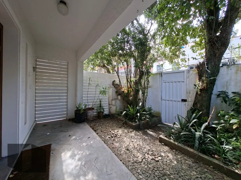 Unfurnished house with 3 bedrooms and a balcony — photo 10