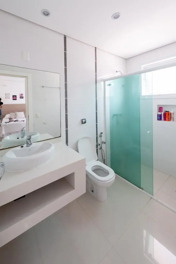 House with 7 bedrooms and 6 en-suites plus pool — photo 51