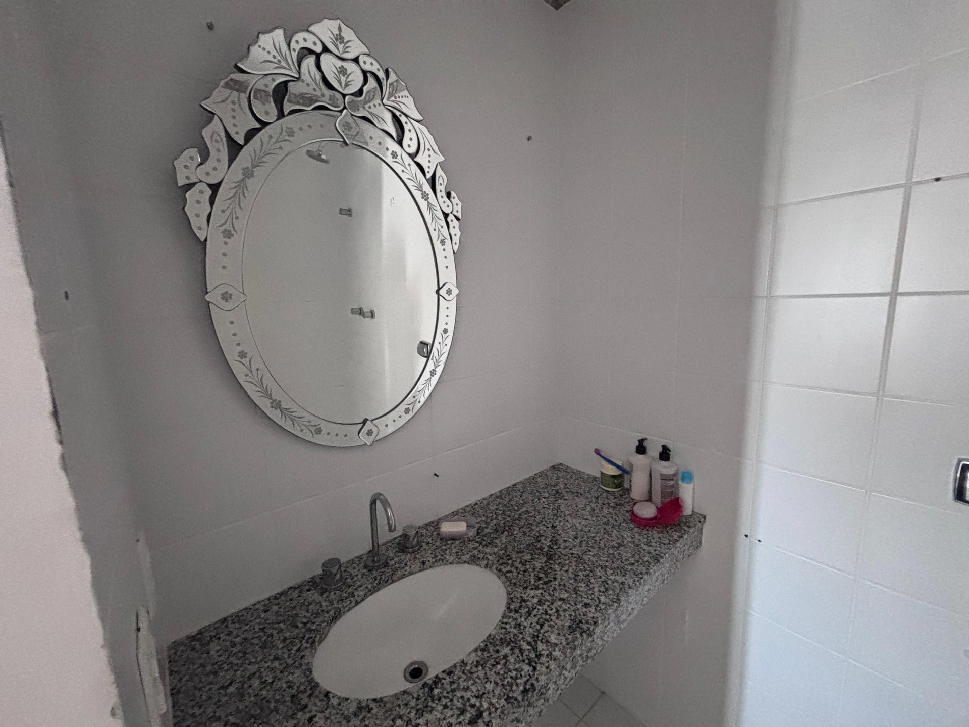 Apartamento mobiliado com 4 quartos e 4 banheiros — photo 57