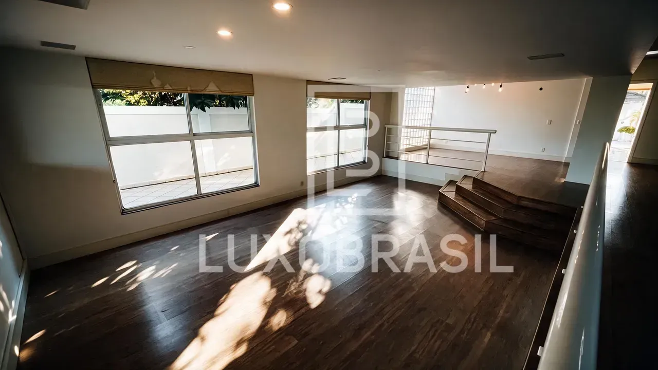 House with 5 bedrooms and balcony with built-in grill — photo 4