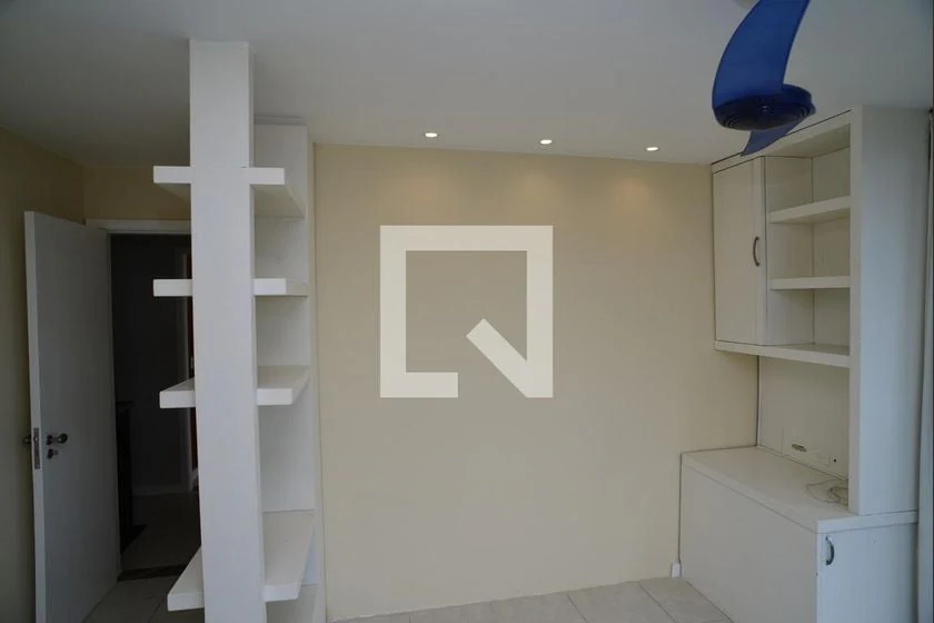Квартира 200 м² з 3 спальнями та балконом — photo 29