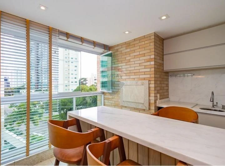 3-suite rental apartment, 204 m², 2 parking spaces — photo 6