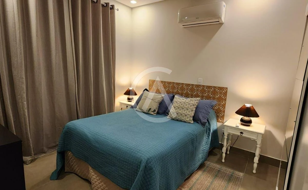 One-bedroom apartment with a water view in Florianópolis — photo 25