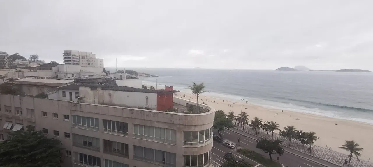 Apartamento mobiliado, 240 m², com janelas do piso ao teto — photo 16