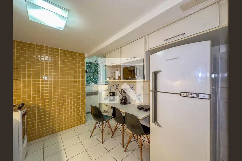 Furnished apartment with 2 bedrooms and 80 m² — photo 9