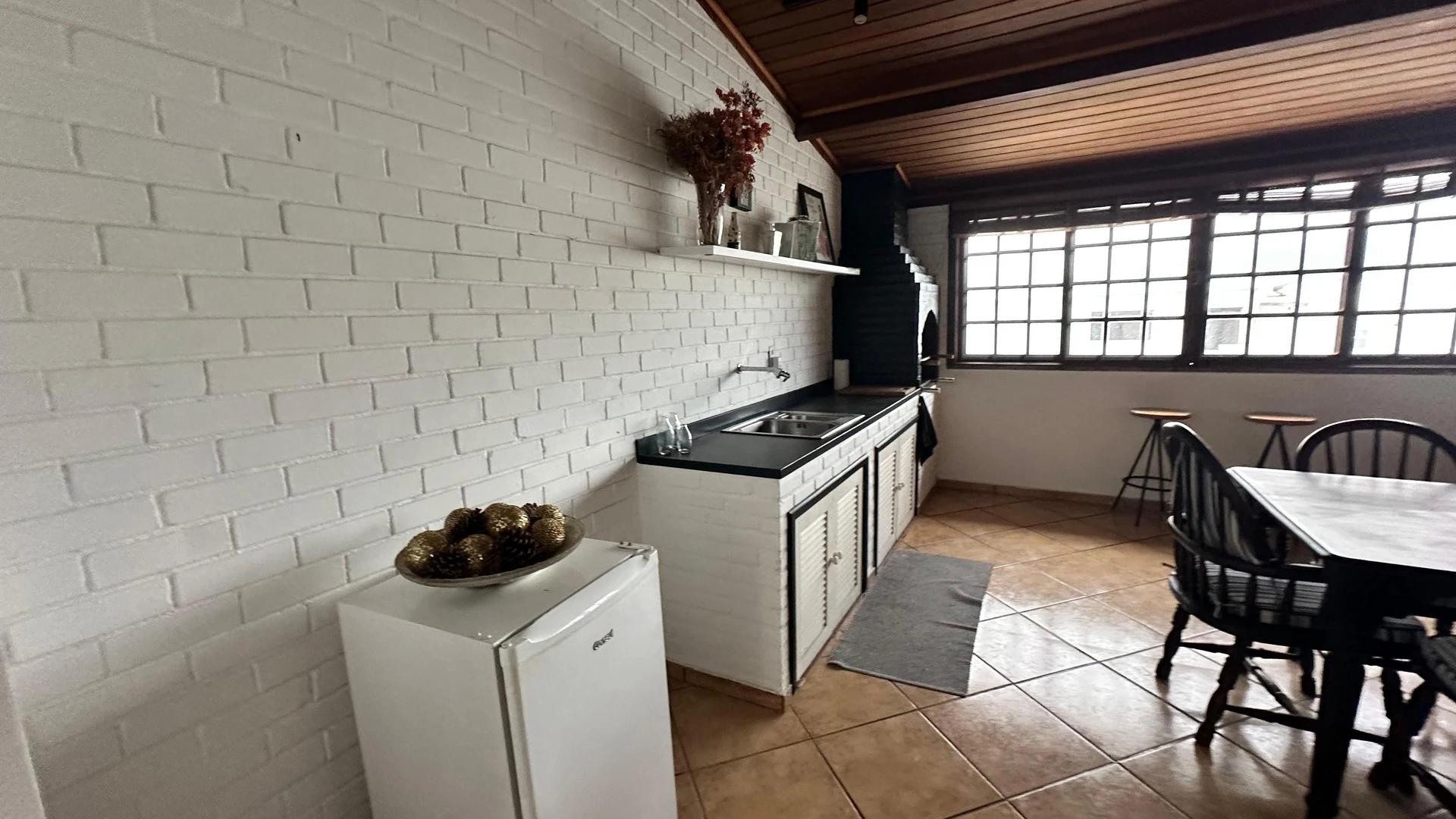 300 m² apartment with a washing machine and a dishwasher — photo 48