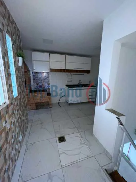 Ванна та 4 спальні: квартира 120 м²