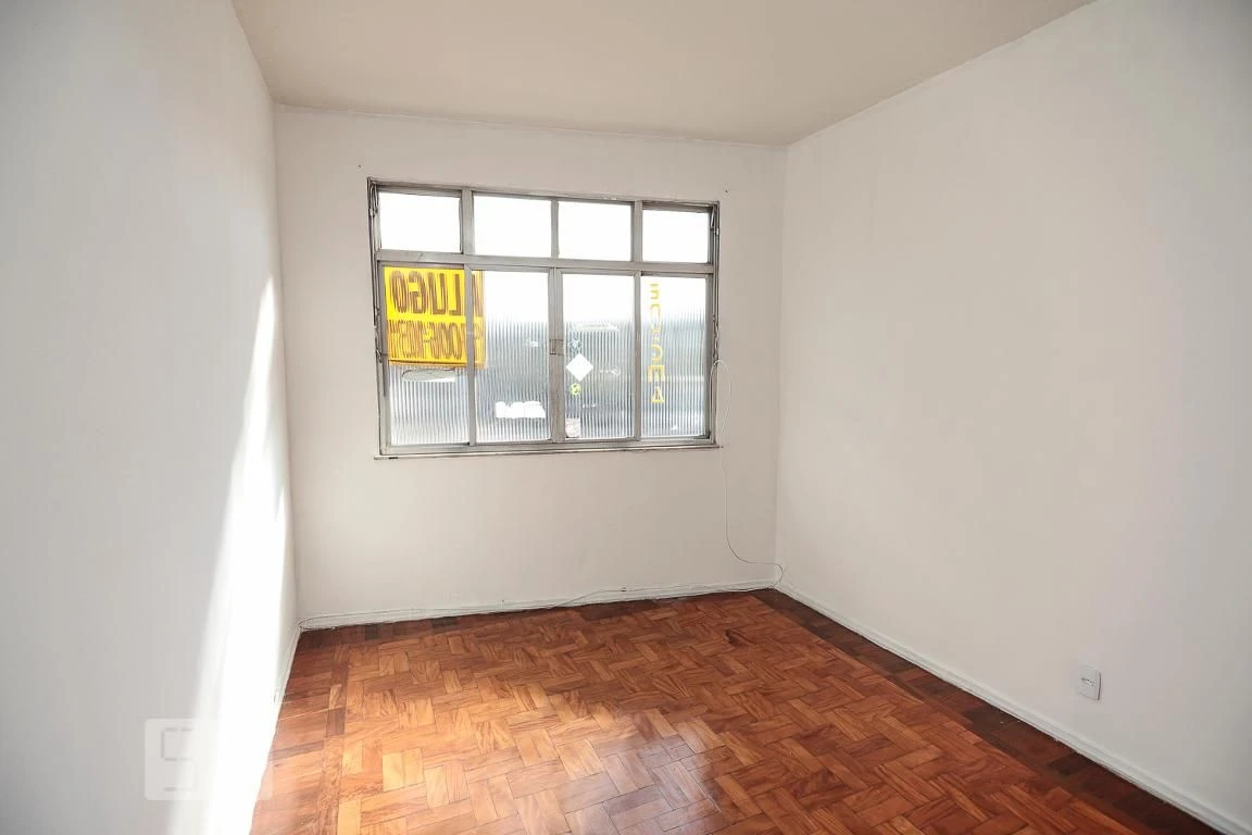 Unfurnished 2-bedroom apartment with maid’s room — photo 3