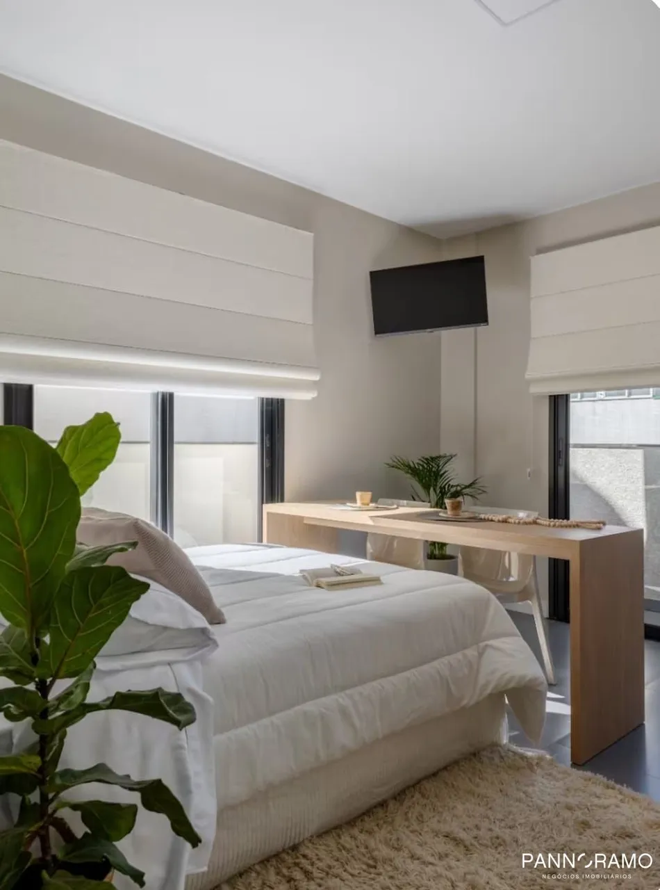 Furnished apartment with balcony and modern look — photo 8