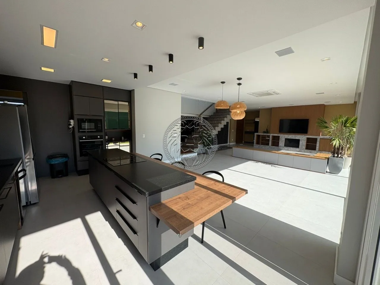 Casa mobiliada com 4 suítes e 6 banheiros 687 m² — photo 8