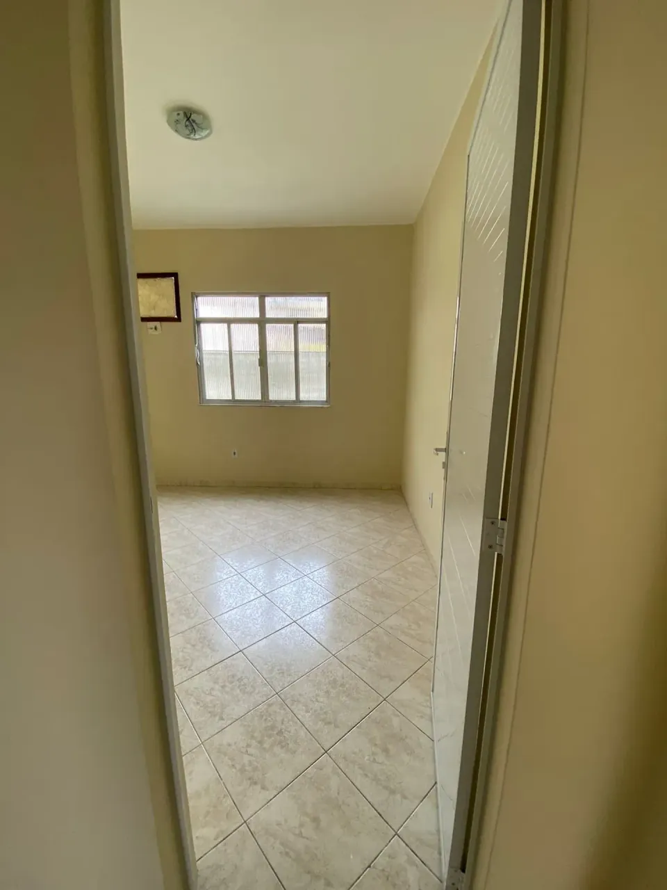 Casa sin muebles con 2 dormitorios y balcón — photo 6
