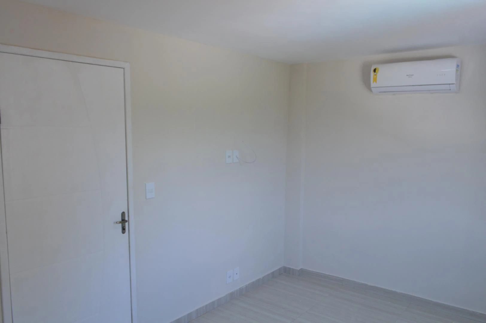 Ванна та 3 спальні: будинок 390 м² — photo 66