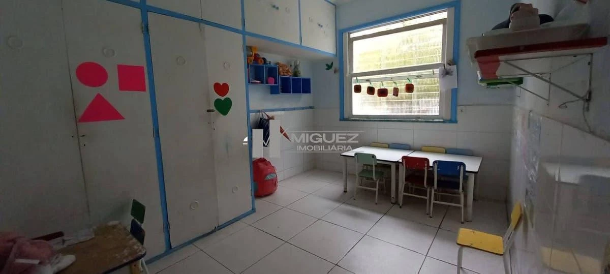 One-bedroom apartment in a building with a gym — photo 2