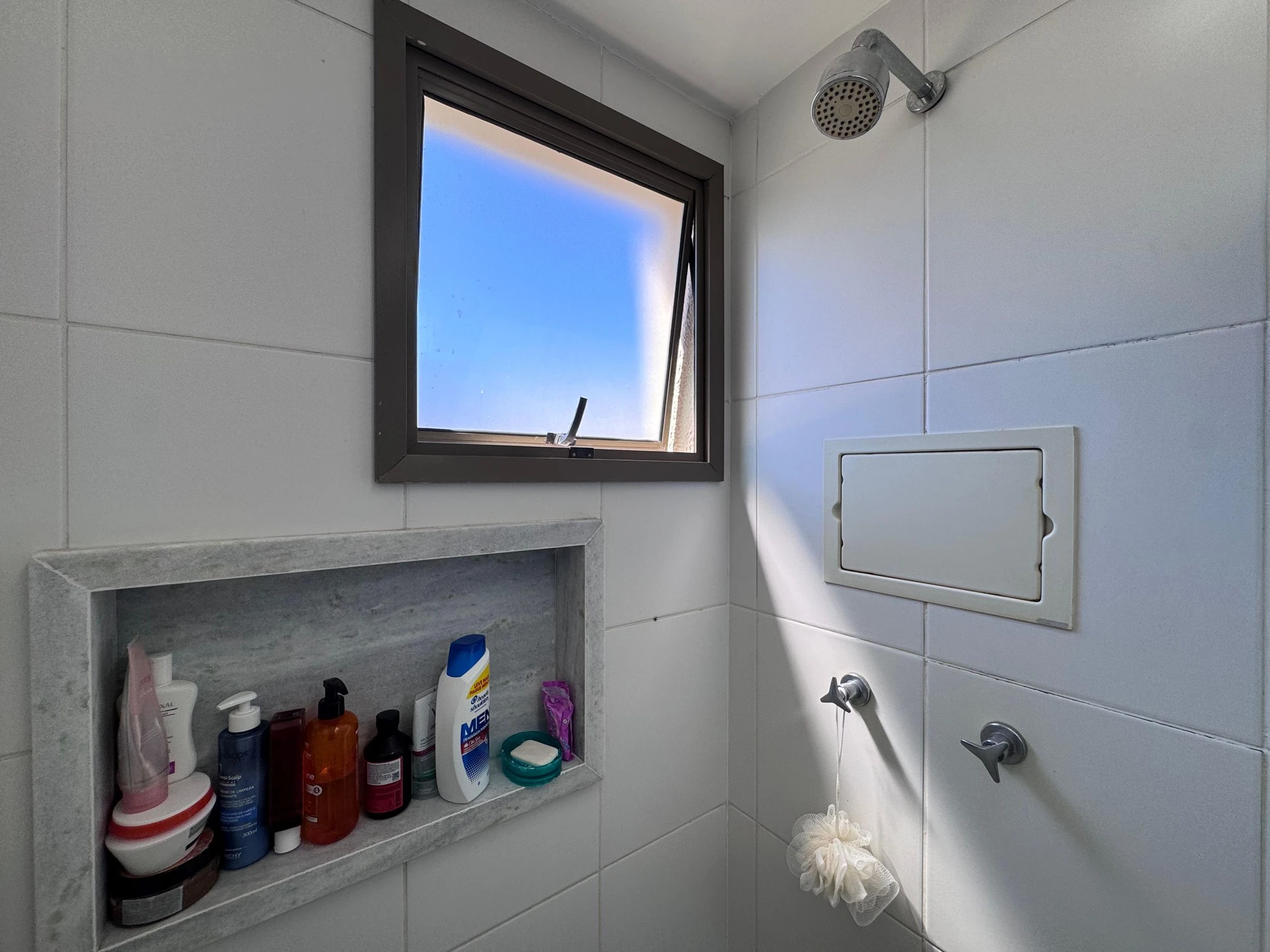 Apartamento mobiliado com 3 quartos e varanda e churrasqueira — photo 47