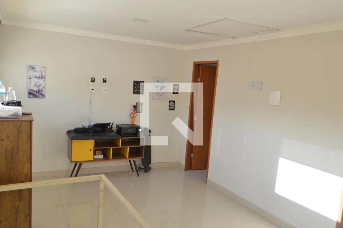 Casa de 5 quartos com 3 suítes e varanda fechada — photo 65
