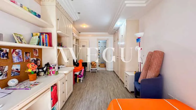 Житлова квартира з 5 спальнями-світами 363 м² — photo 3
