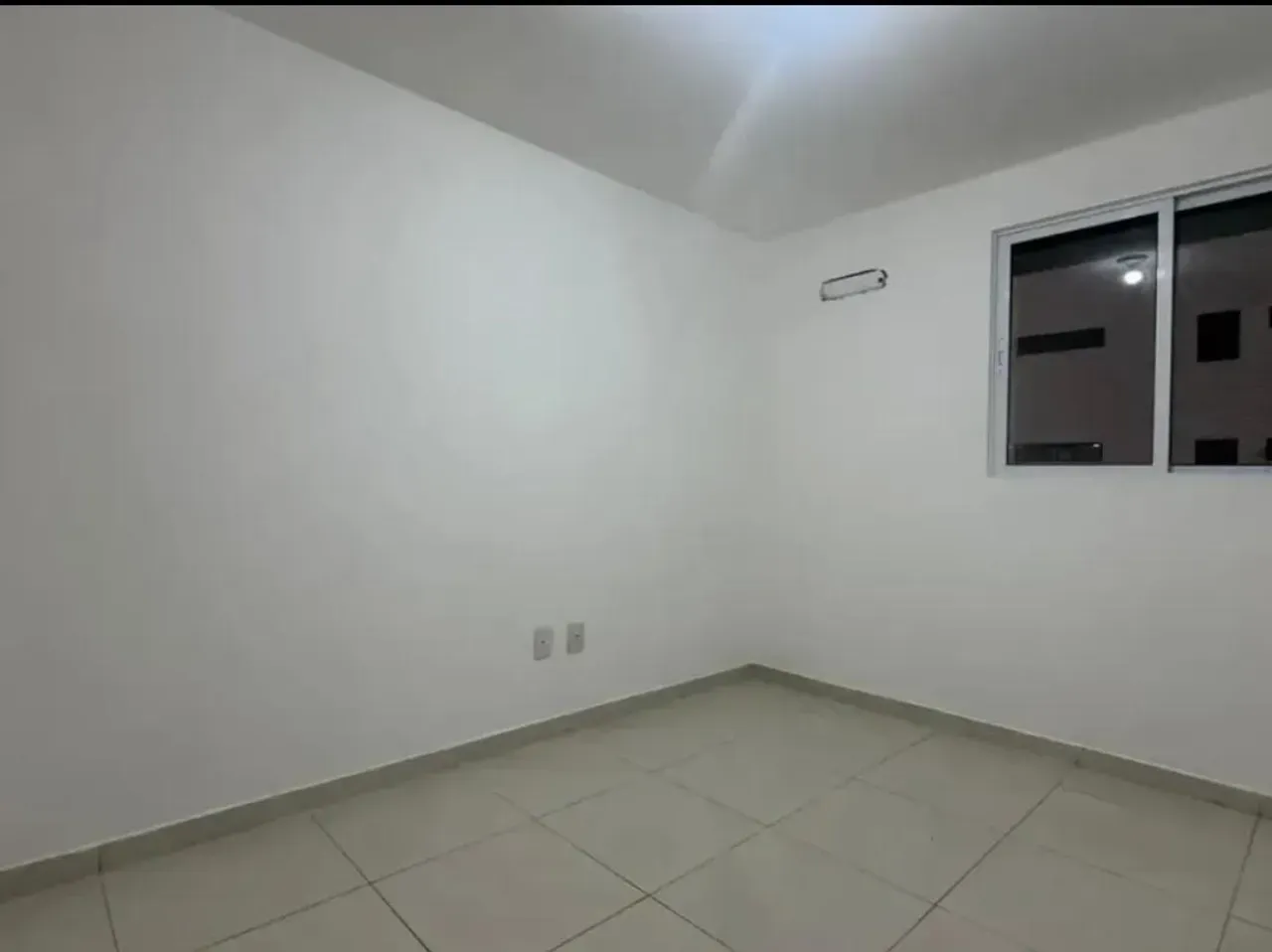 3-bedroom apartment in a building with a coworking space — photo 4