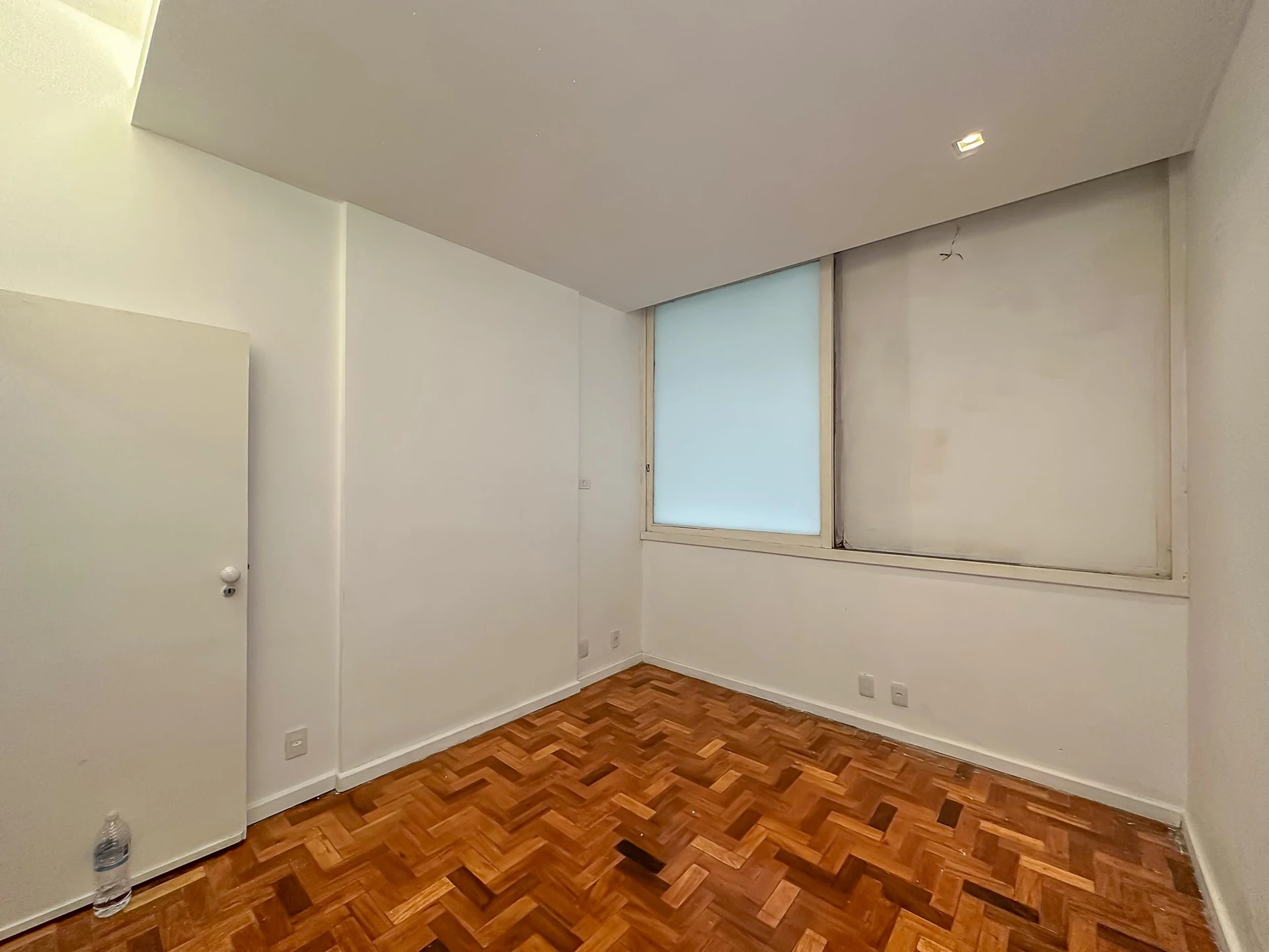 Apartment with 3 bedrooms, 1 en-suite and separate kitchen — photo 56