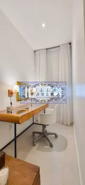 Furnished 1-bedroom apartment with open-plan kitchen — photo 18