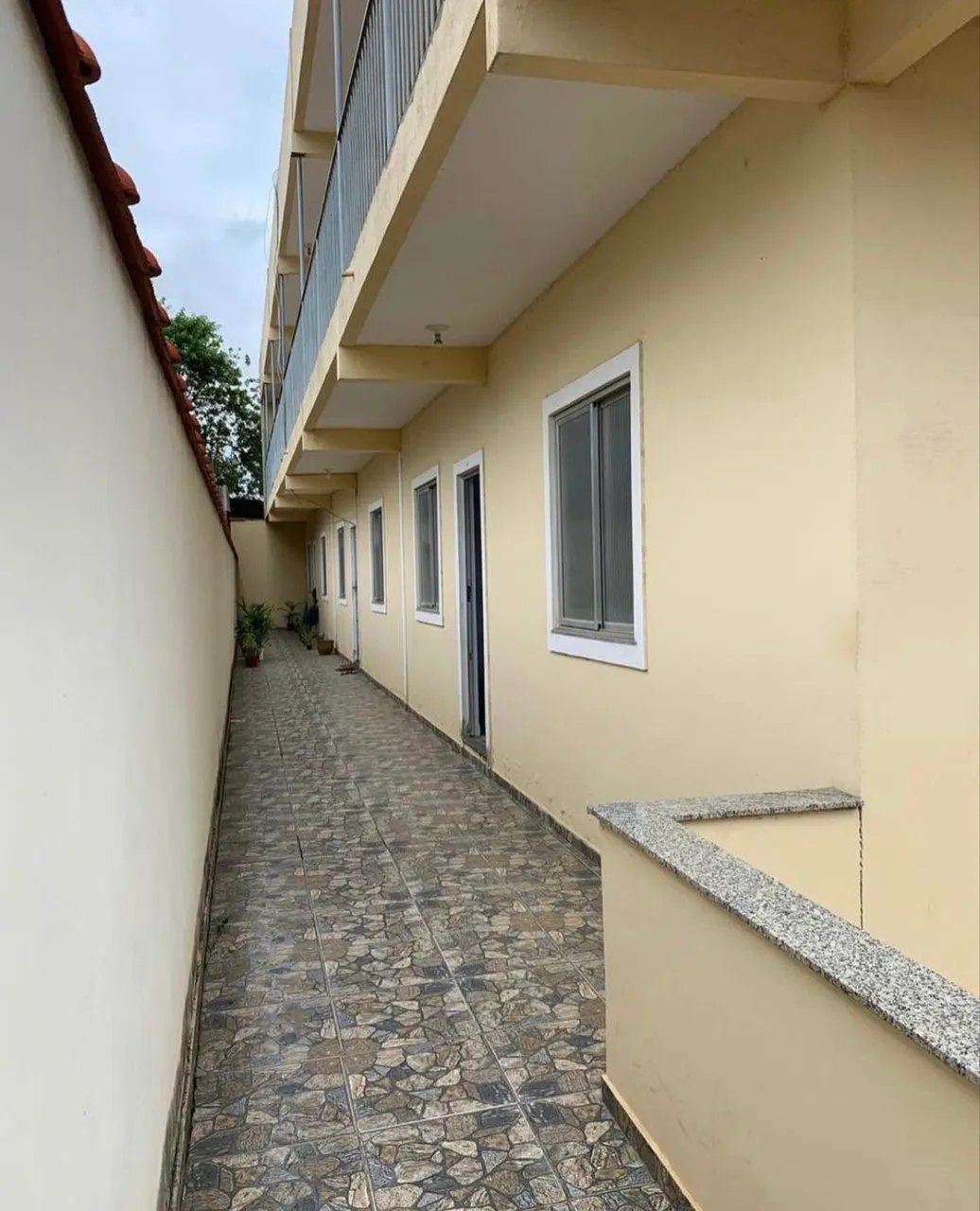 Casa com 2 quartos e 1 banheiro, cozinha com armários — photo 9