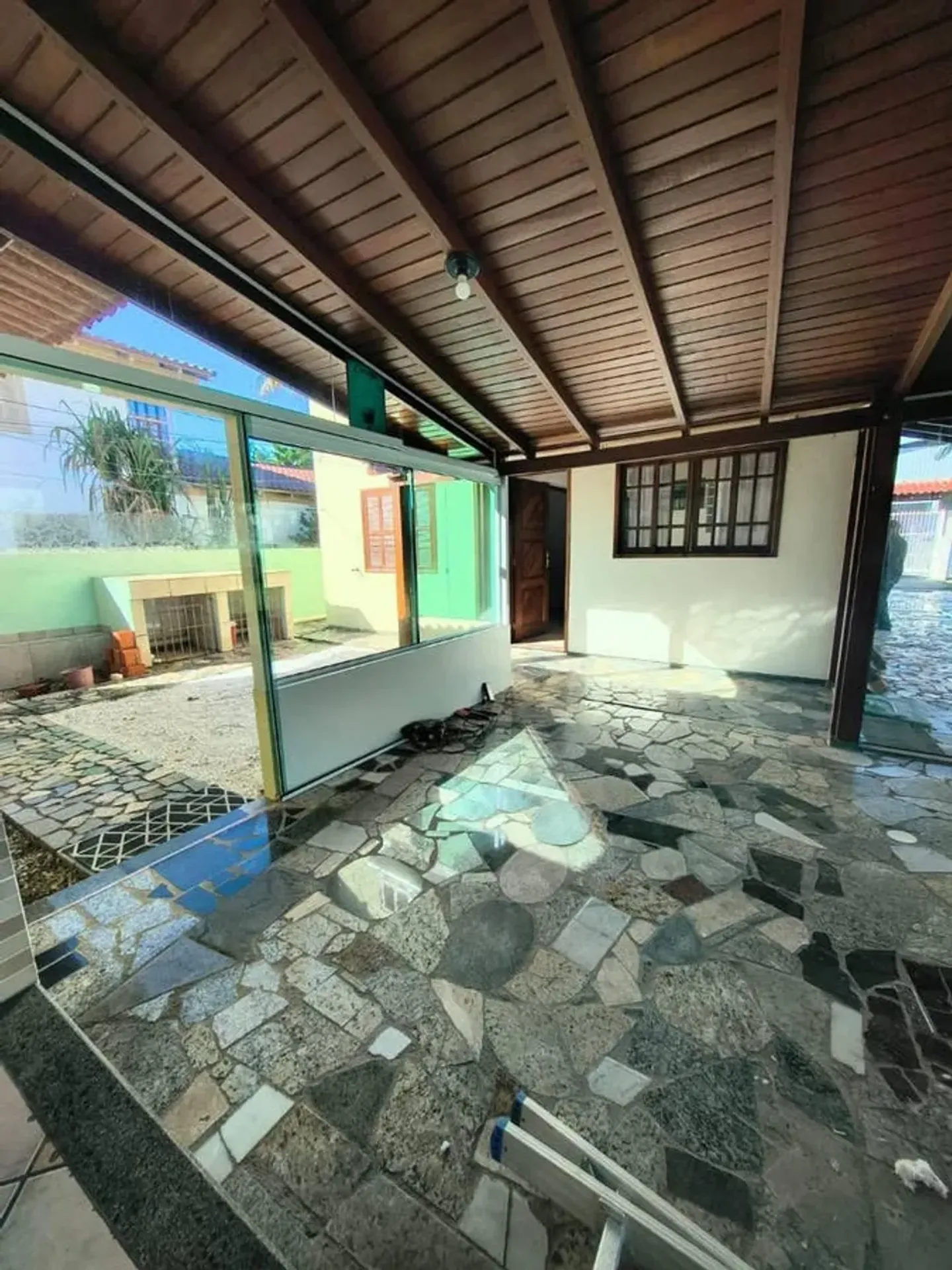 700 m² house with a bathtub and a grill on the balcony — photo 48