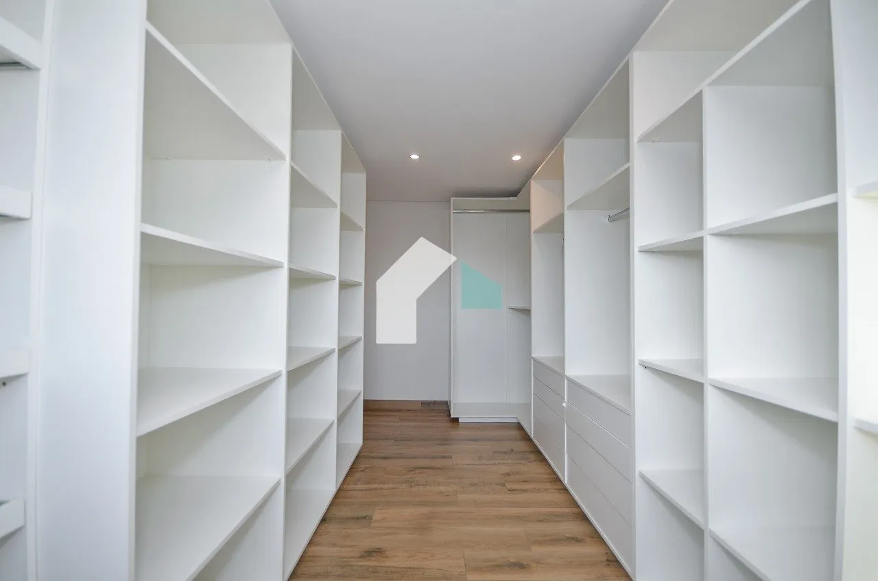 Apartamento sin muebles de 312 m² con 3 suites y 4 plazas — photo 31