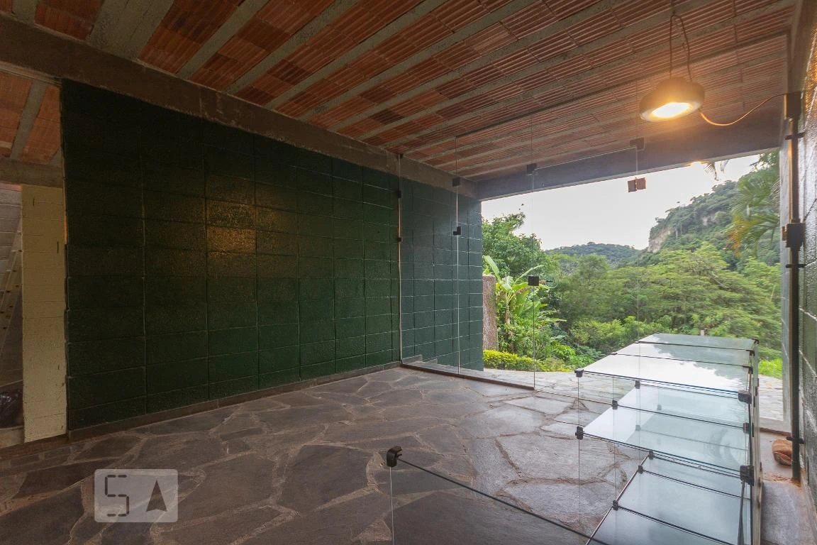 Condo house with 4 bedrooms and 400 m² — photo 49